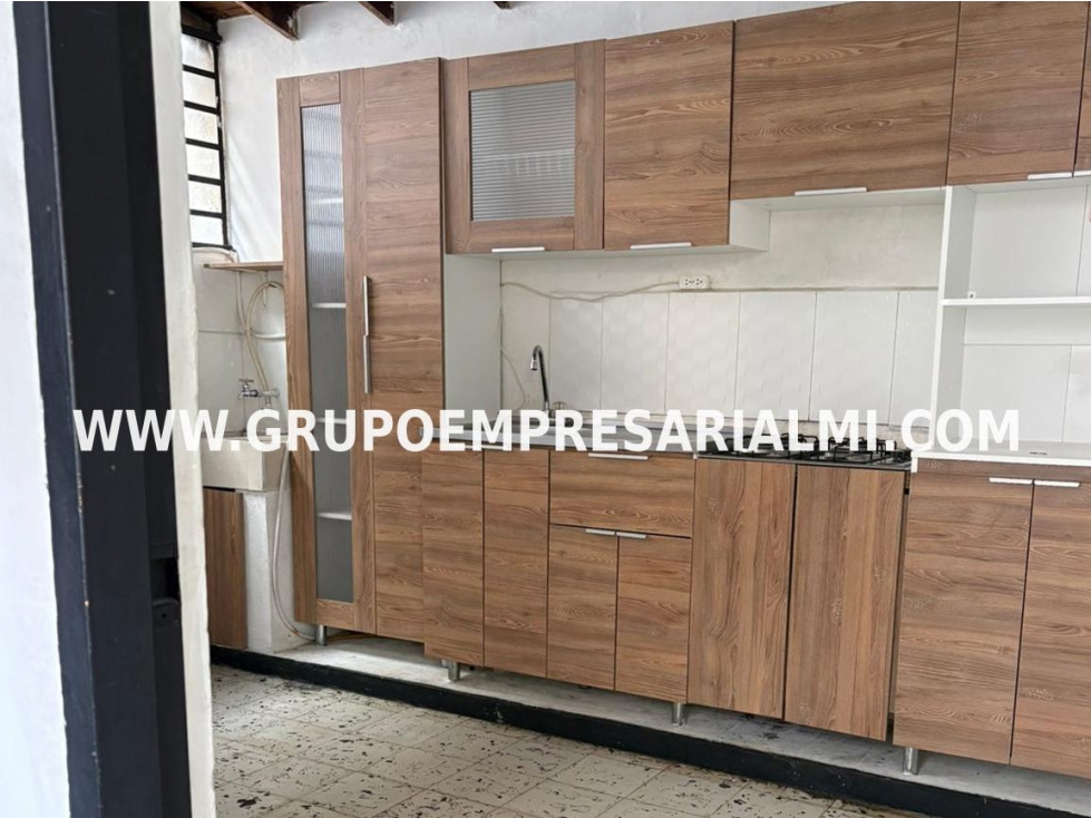 HERMOSA CASA EN ARRIENDO - SECTOR LA DOCTORA COD: 33091 - 2