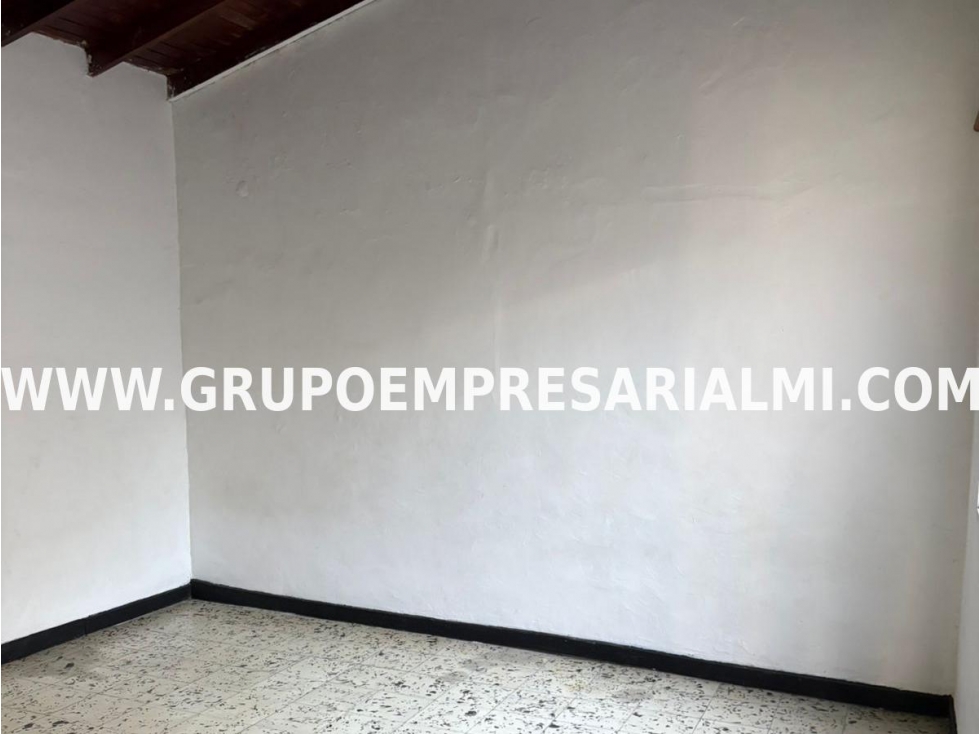 HERMOSA CASA EN ARRIENDO - SECTOR LA DOCTORA COD: 33091 - 3
