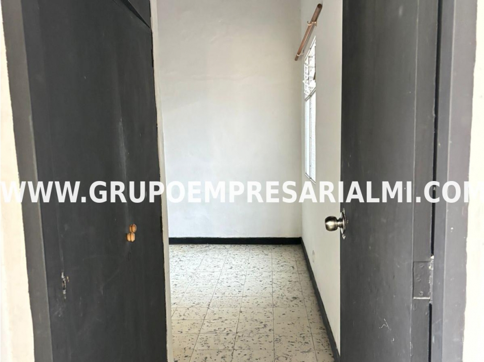 HERMOSA CASA EN ARRIENDO - SECTOR LA DOCTORA COD: 33091 - 4
