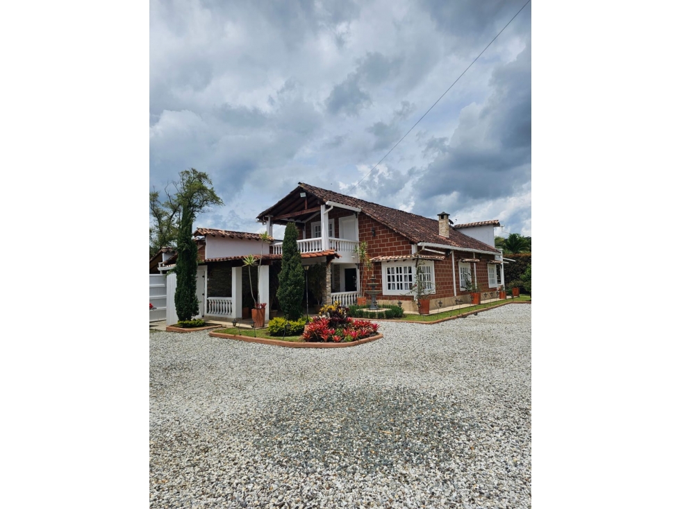 Hermosa casa en Cabeceras Rionegro