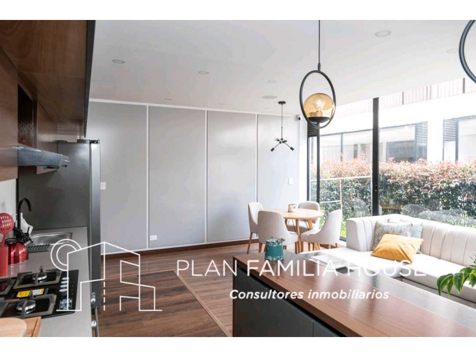 Hermosa casa en Chía, excelente ubicación, dos niveles — foto 4