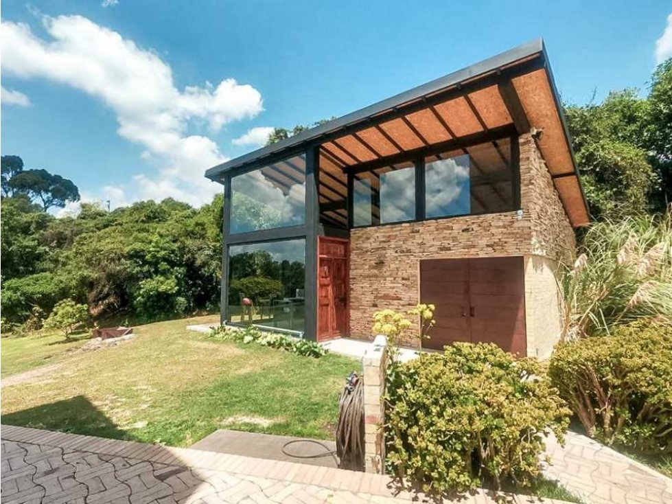 CASA EN CHIA SINDAMANOY, MODERNA CON DISEÑO ÚNICO — foto 3