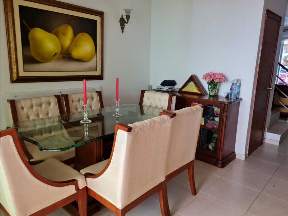Hermosa casa en conjunto cerrado Santa Marta