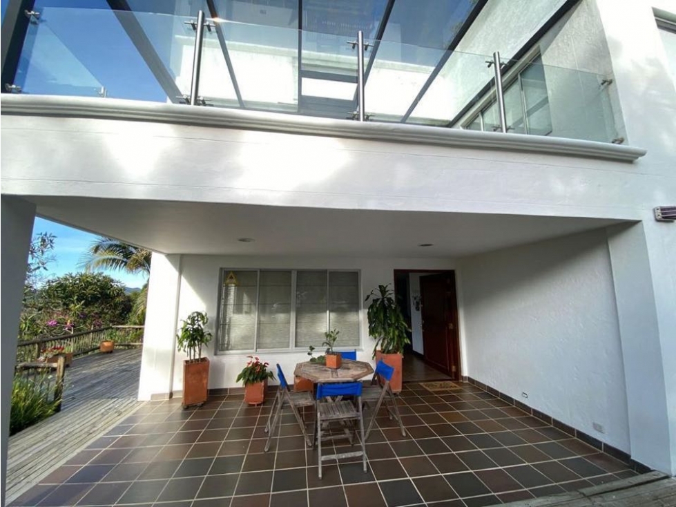 Hermosa Casa en el Alto de Las Palmas — foto 5
