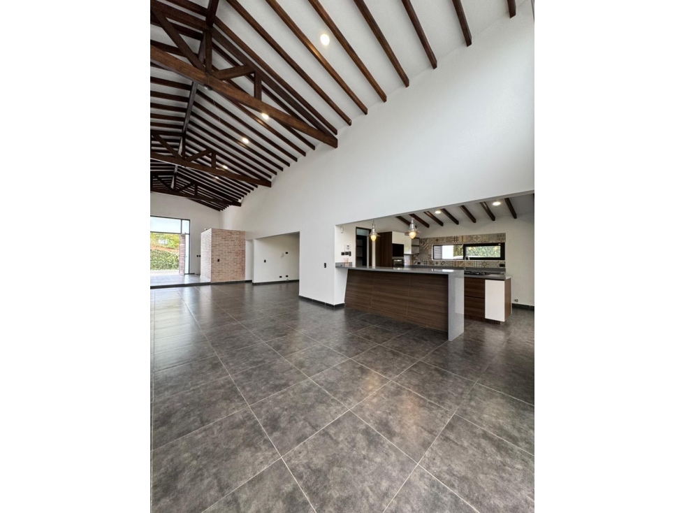 HERMOSA CASA EN EL ALTO DE LAS PALMAS UN SOLO NIVEL SIN PAGAR PEAJE — foto 3