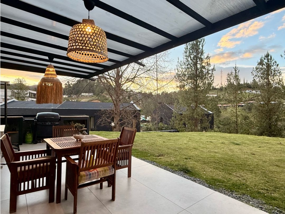 Hermosa casa en el alto del Escobero — foto 3