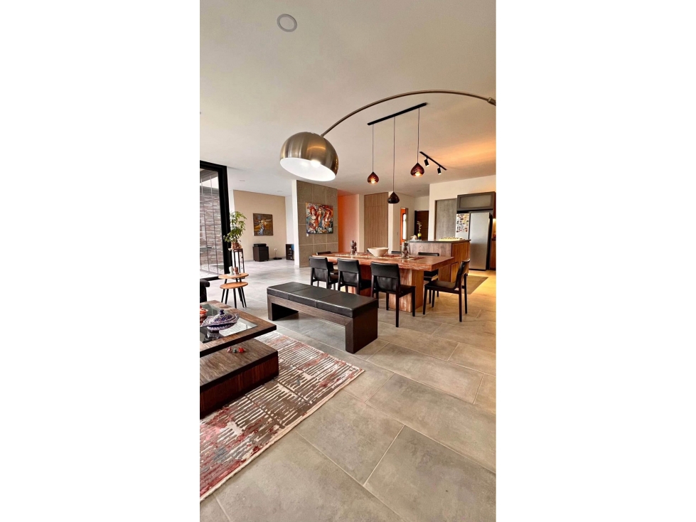 HERMOSA CASA EN EL ORIENTE A TAN SOLO 800m2 DEL ROMPOY DE DON DIEGO — foto 2