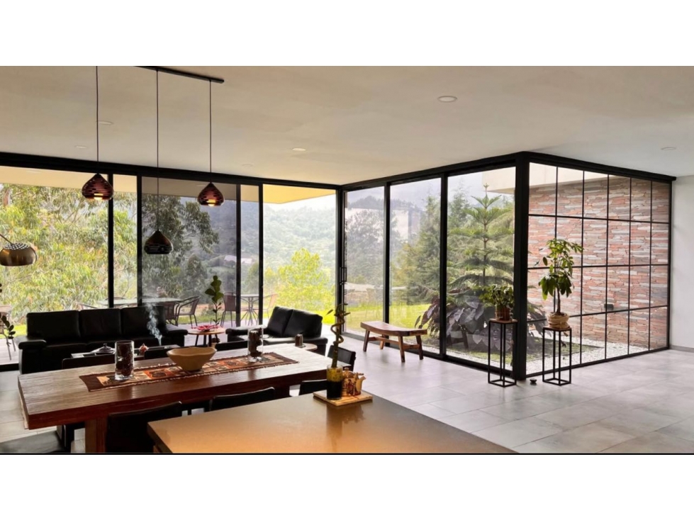 HERMOSA CASA EN EL ORIENTE A TAN SOLO 800m2 DEL ROMPOY DE DON DIEGO — foto 3