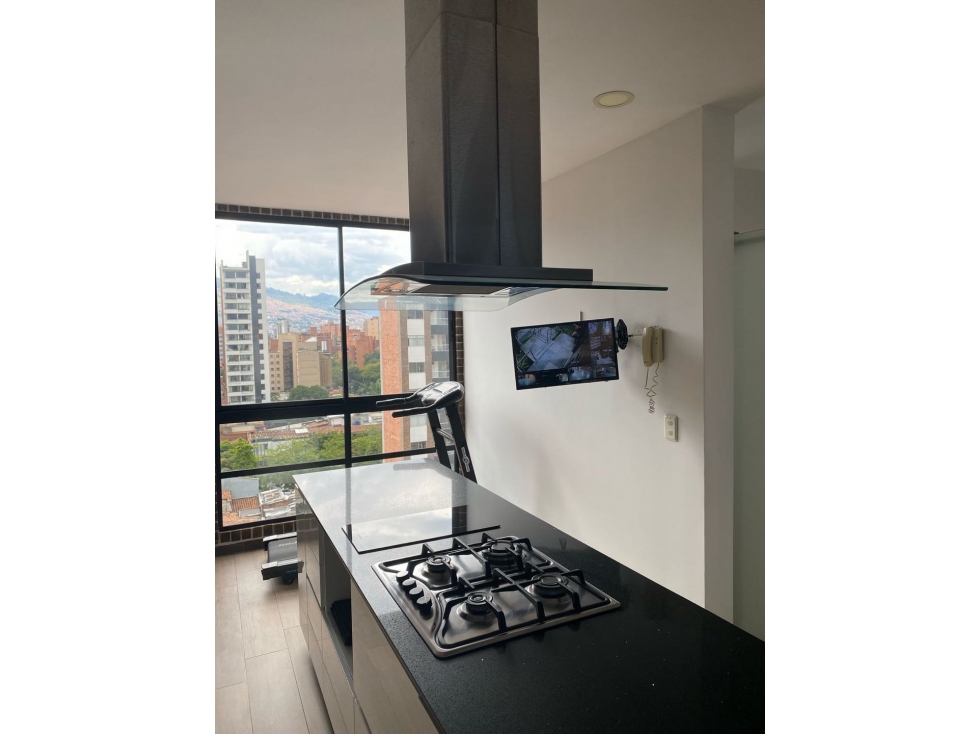 HERMOSA CASA EN ENVIGADO SECTOR LOMA DEL ATRAVEZADO LINDOS ACABADOS — foto 3