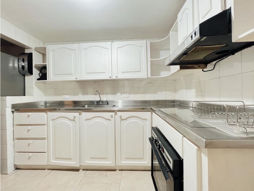 HERMOSA CASA EN ENVIGADO INDEPENDIENTE CERCA A MAYORCA Y EL METRO — foto 2