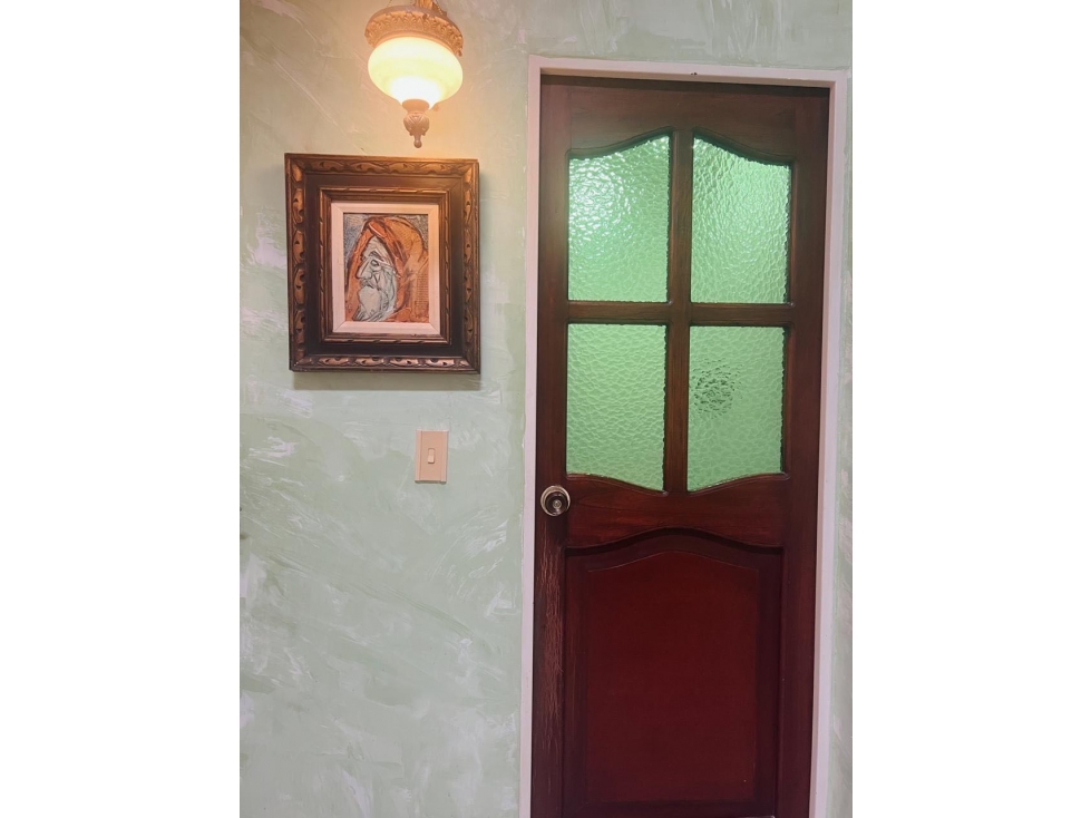 HERMOSA CASA EN ENVIGADO INDEPENDIENTE CERCA A MAYORCA Y EL METRO — foto 3