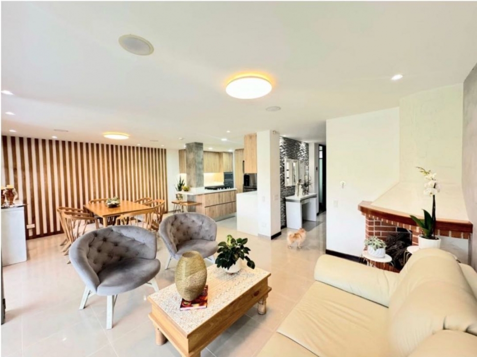 HERMOSA CASA EN ENVIGADO LINDOS ACABADOS ZONA VERDE INTERNO — foto 2