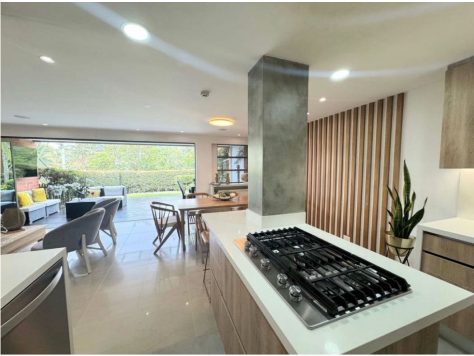 HERMOSA CASA EN ENVIGADO LINDOS ACABADOS ZONA VERDE INTERNO — foto 4