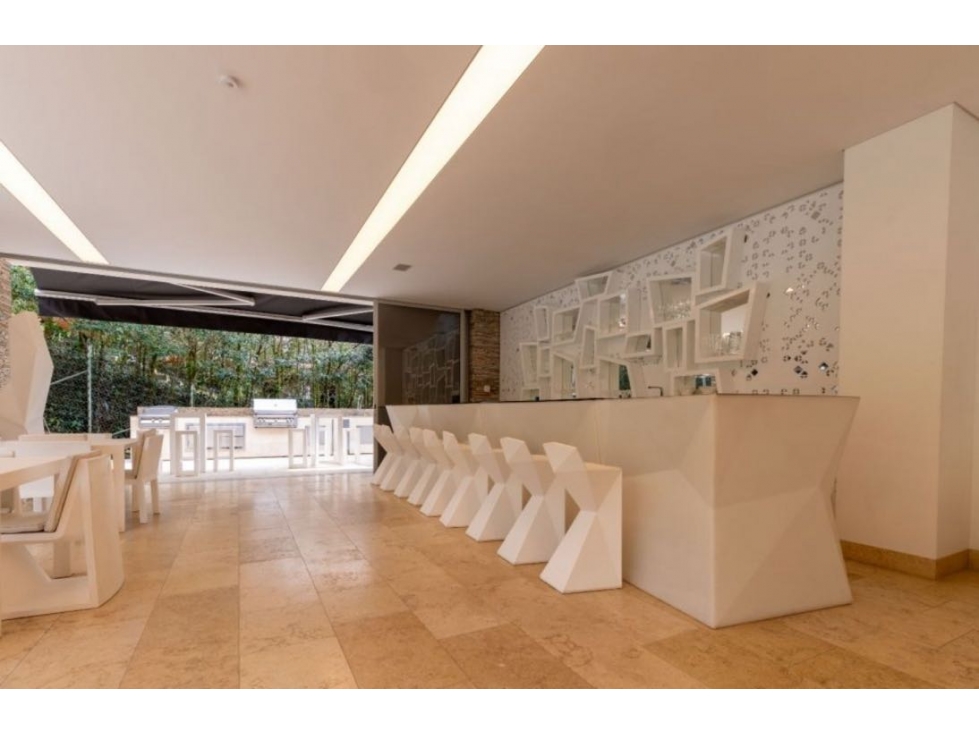 HERMOSA CASA EN ENVIGADO SECTOR LOMA DEL CHOCHO EXCELENTE UNIDAD — foto 4