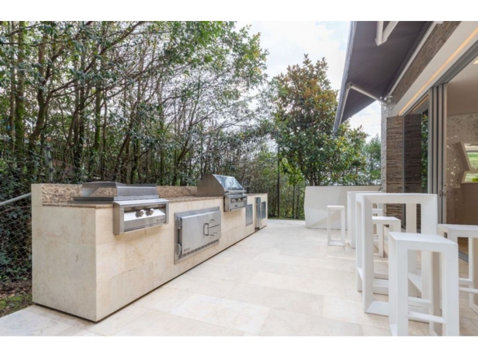 HERMOSA CASA EN ENVIGADO SECTOR LOMA DEL CHOCHO EXCELENTE UNIDAD — foto 6