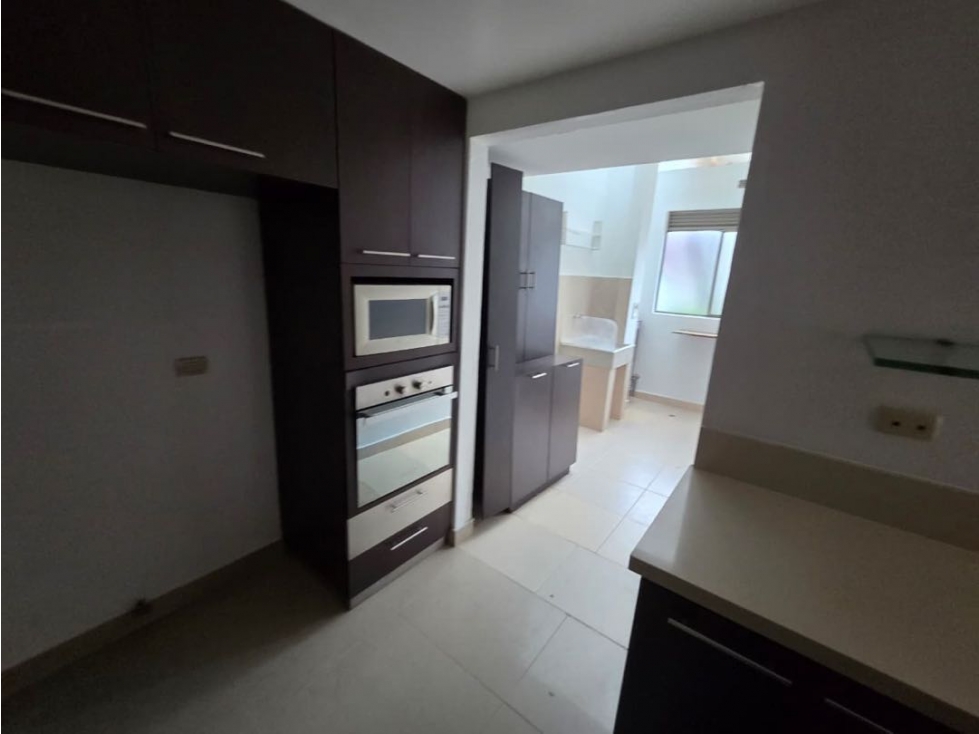 HERMOSA CASA EN ENVIGADO UNIDAD COMPLETA SECTOR LOMA DEL CHOCHO — foto 4