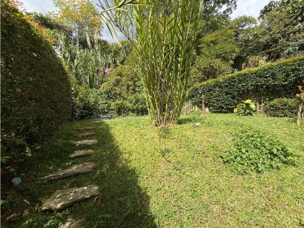 HERMOSA CASA EN ENVIGADO, LOMA DEL ATRAVESADO. SECTOR CAMPESTRE. - 3