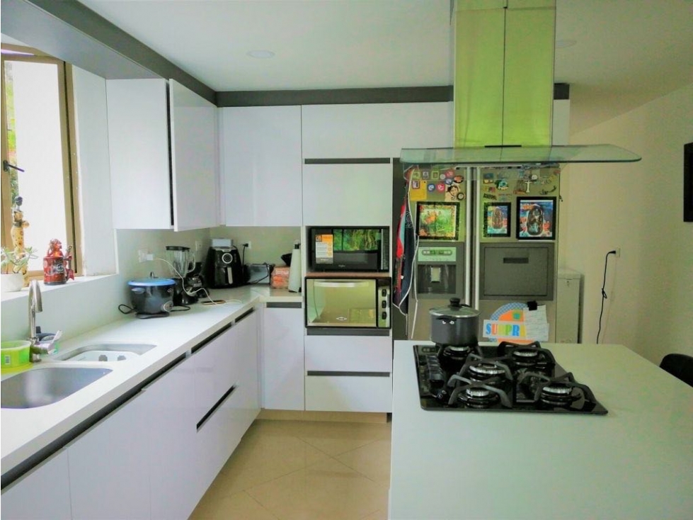 HERMOSA CASA EN ENVIGADO SECTOR LOMA DEL CHOCHO LINDOS ACABADOS — foto 3