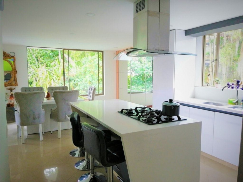 HERMOSA CASA EN ENVIGADO SECTOR LOMA DEL CHOCHO LINDOS ACABADOS — foto 5