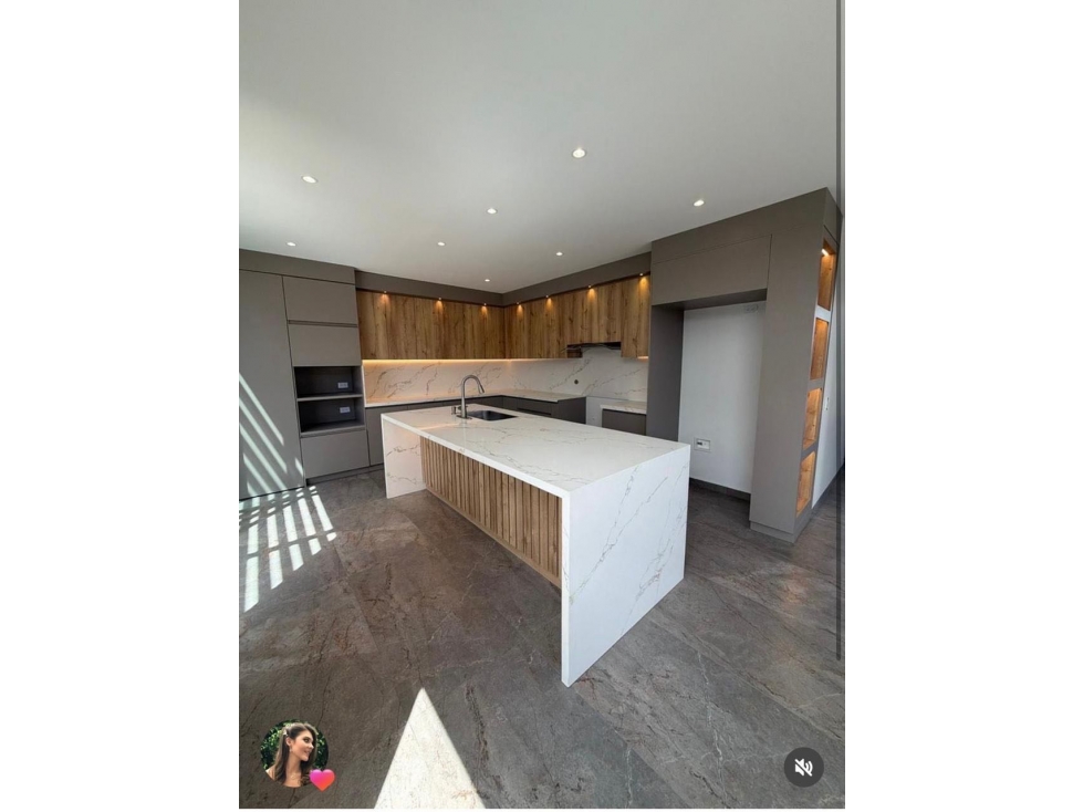 HERMOSA CASA EN LA CEJA PARA ESTRENAR UBICADA CERCA A VIVA LA CEJA - 2