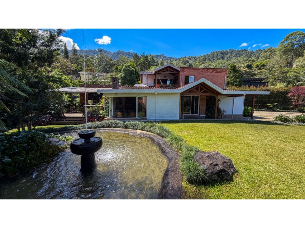 VENTA DE CASA EN LA LOMA DEL CHOCHO