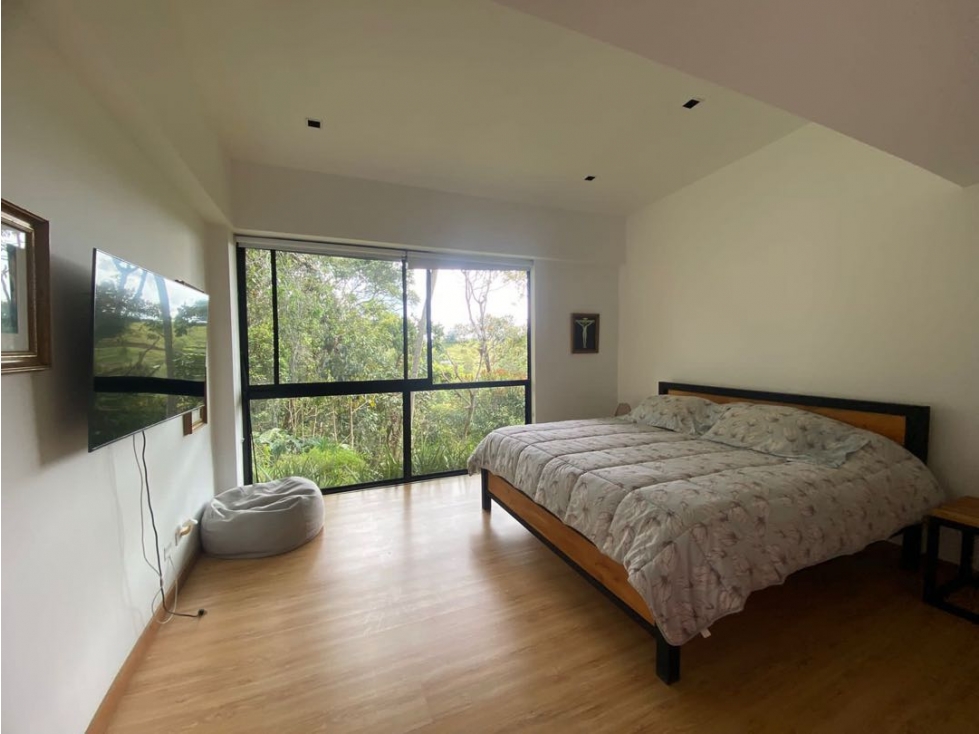 Hermosa casa en la naturaleza en El Retiro sector Pantanillo — foto 6