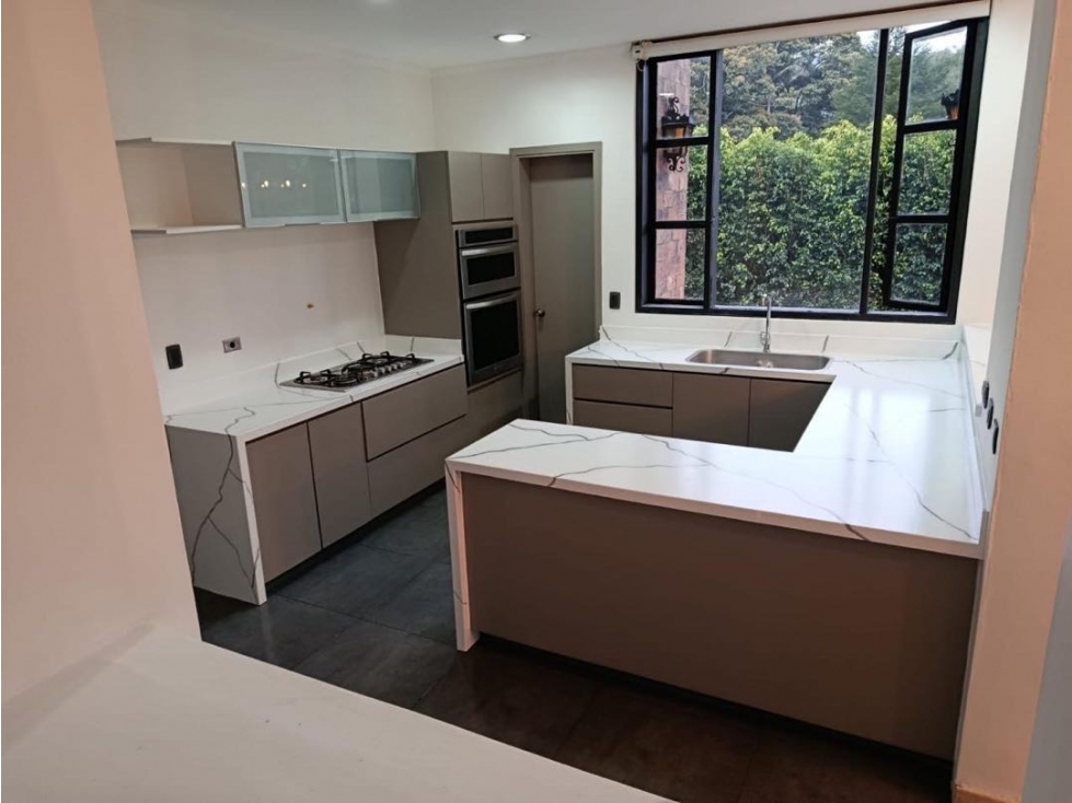 HERMOSA CASA EN LLANO GRANDE VENTA O ALQUILER MUY CAMPESTRE - 1