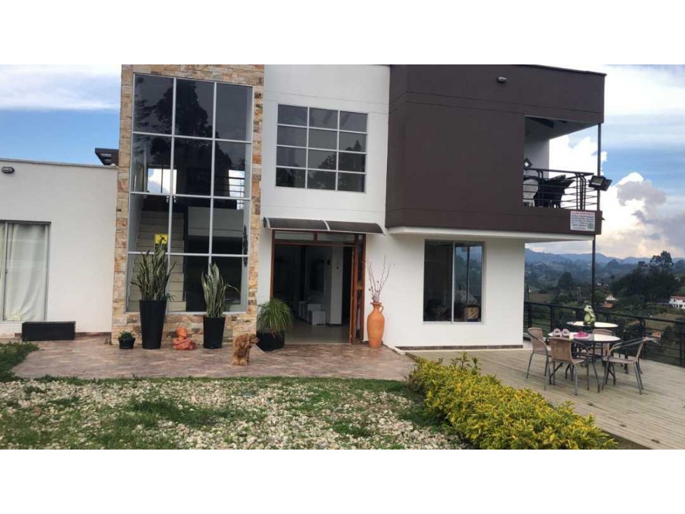 HERMOSA CASA EN MARINILLA — foto 4