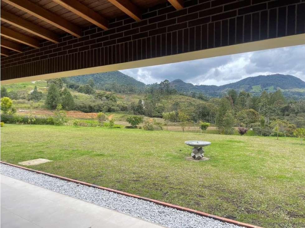 Hermosa casa en parcelación vía San Antonio La Ceja — foto 6