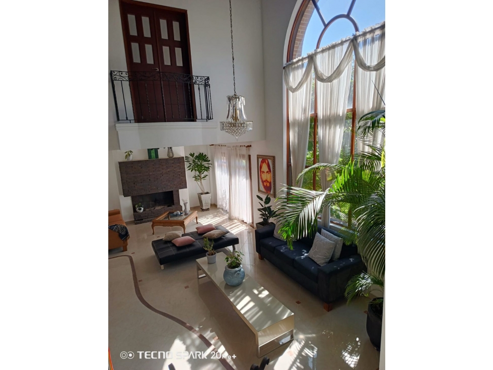 HERMOSA CASA EN SABANETA LOMA SAN JOSÉ UNIDAD COMPLETA
