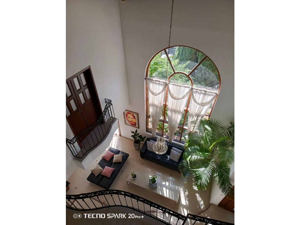 HERMOSA CASA EN SABANETA LOMA SAN JOSÉ UNIDAD COMPLETA — foto 4