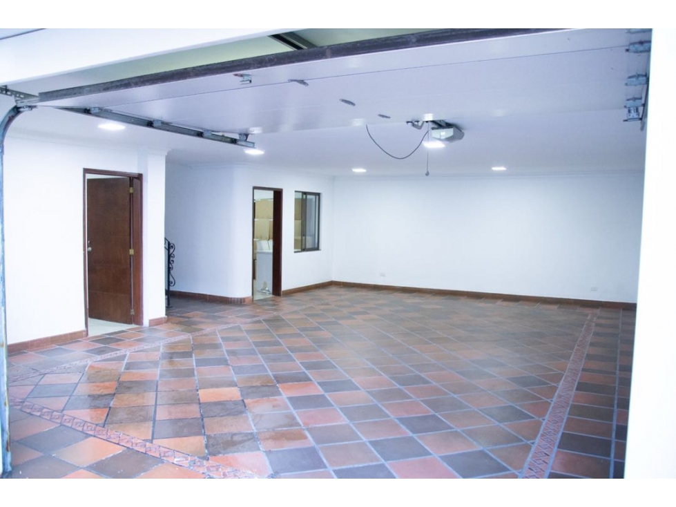HERMOSA CASA EN SABANETA LOMA SAN JOSÉ UNIDAD COMPLETA — foto 5