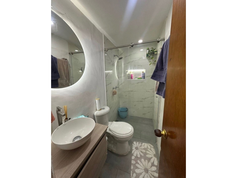 HERMOSA CASA EN SAN ANTONIO DE PRADO PARTE BAJA TOTALMENTE REMODELADA — foto 3