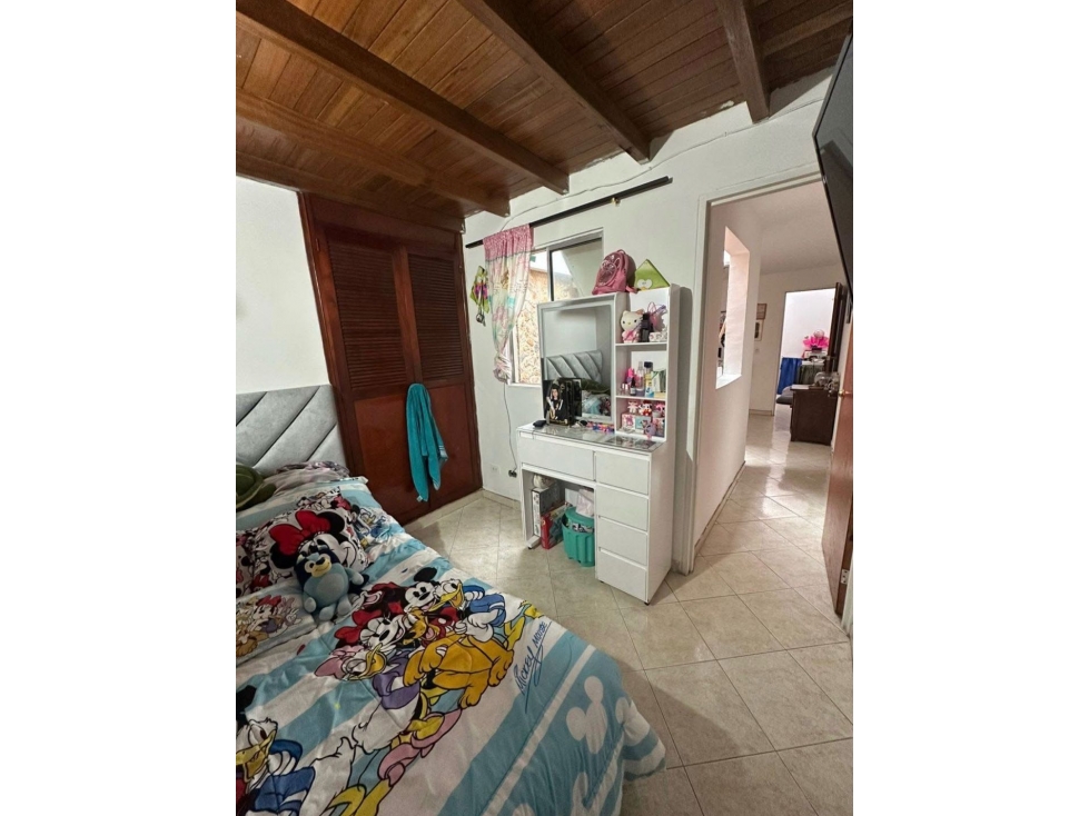 HERMOSA CASA EN SAN ANTONIO DE PRADO PARTE BAJA TOTALMENTE REMODELADA — foto 4