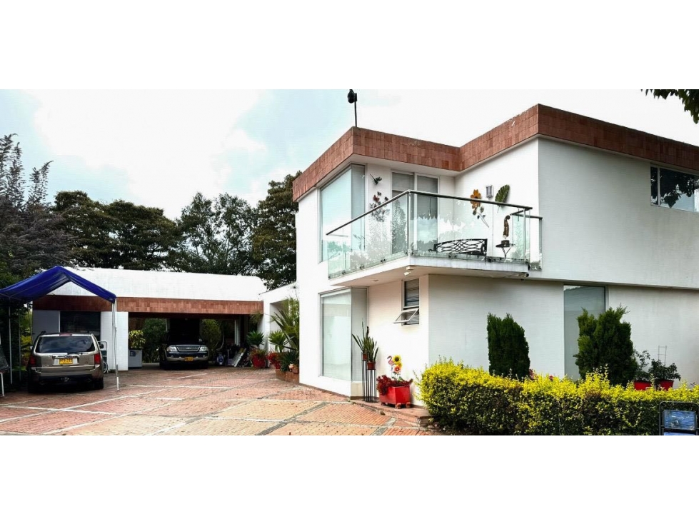 Hermosa casa en San Simón !!! - 1