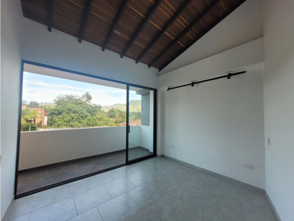 Hermosa casa en unidad abierta sector viva la ceja — foto 4