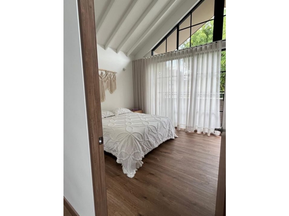 Hermosa casa en urbanización cerrada — foto 4