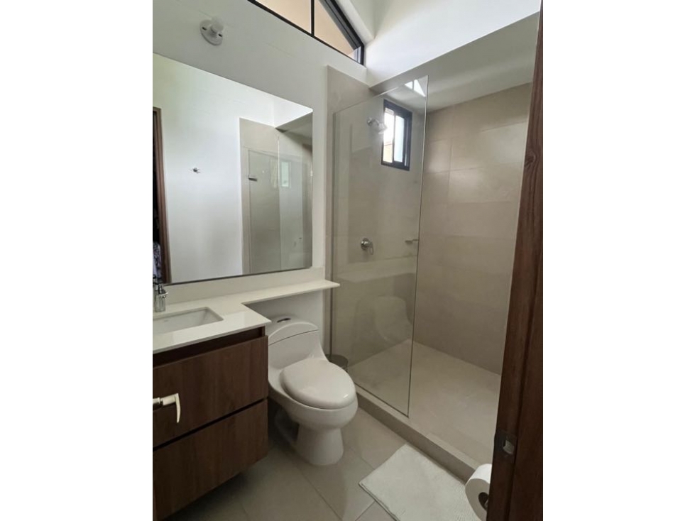 Hermosa casa en urbanización cerrada — foto 6
