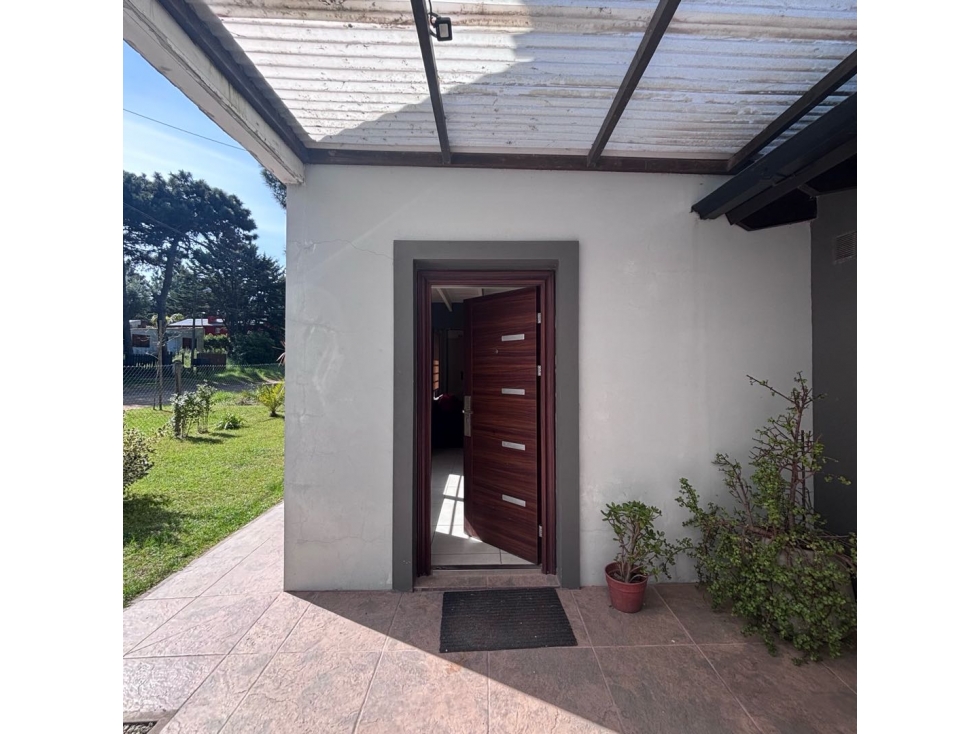 HERMOSA CASA EN VALERIA DEL MAR (disponible desde diciembre) - 2