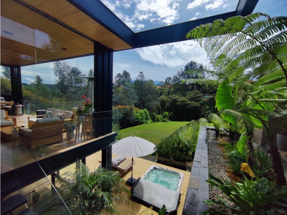 HERMOSA CASA EN VENTA. ALTO DE ESCOBERO — foto 2