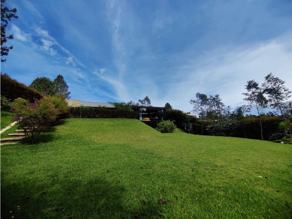 HERMOSA CASA EN VENTA. ALTO DE ESCOBERO — foto 4