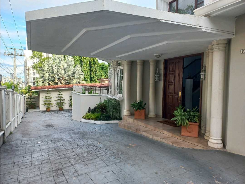 VENDO ESPETACULAR MANSION EN DOS MARES.