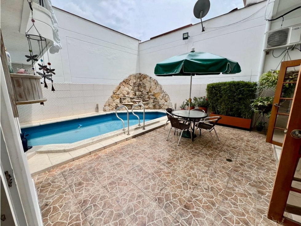Hermosa casa en venta con piscina - Barrio Las Mercedes Palmira Valle — foto 2