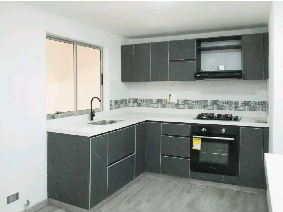 Hermosa casa en venta en sabaneta la doctora parte baja. — foto 2