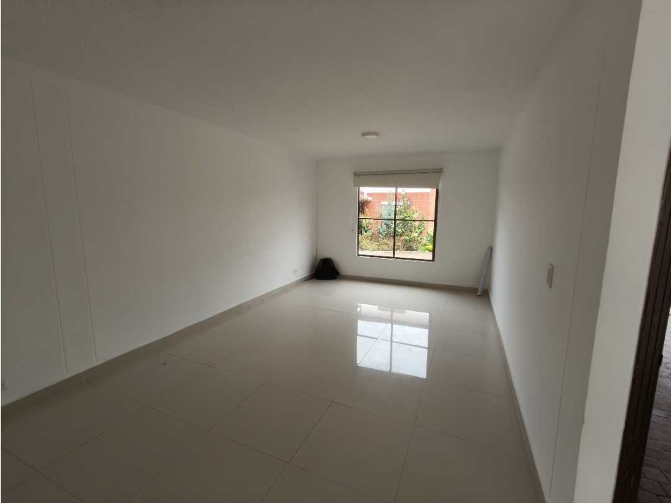 Hermosa casa en venta! Parques de las Mercedes — foto 4