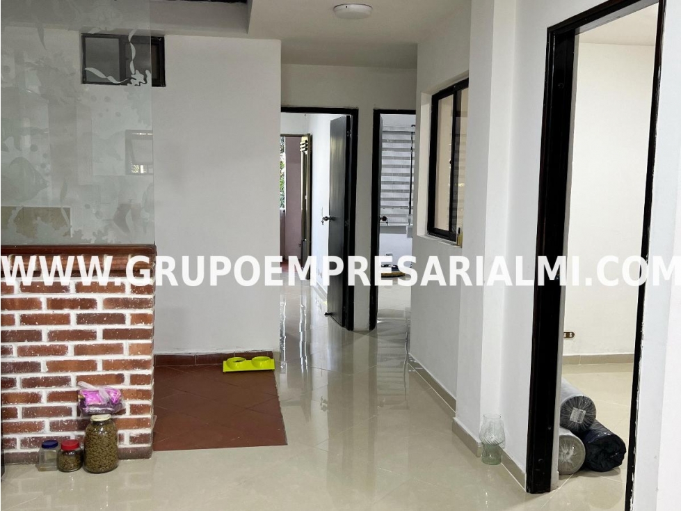 HERMOSA CASA EN VENTA - SECTOR ALAMEDA COD: 30465 - 4