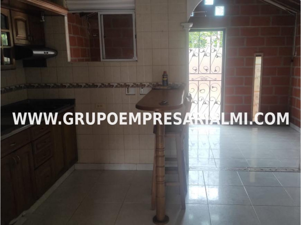 HERMOSA CASA BIFAMILIAR EN VENTA - SECTOR DITAIRES COD: 30386 — foto 2