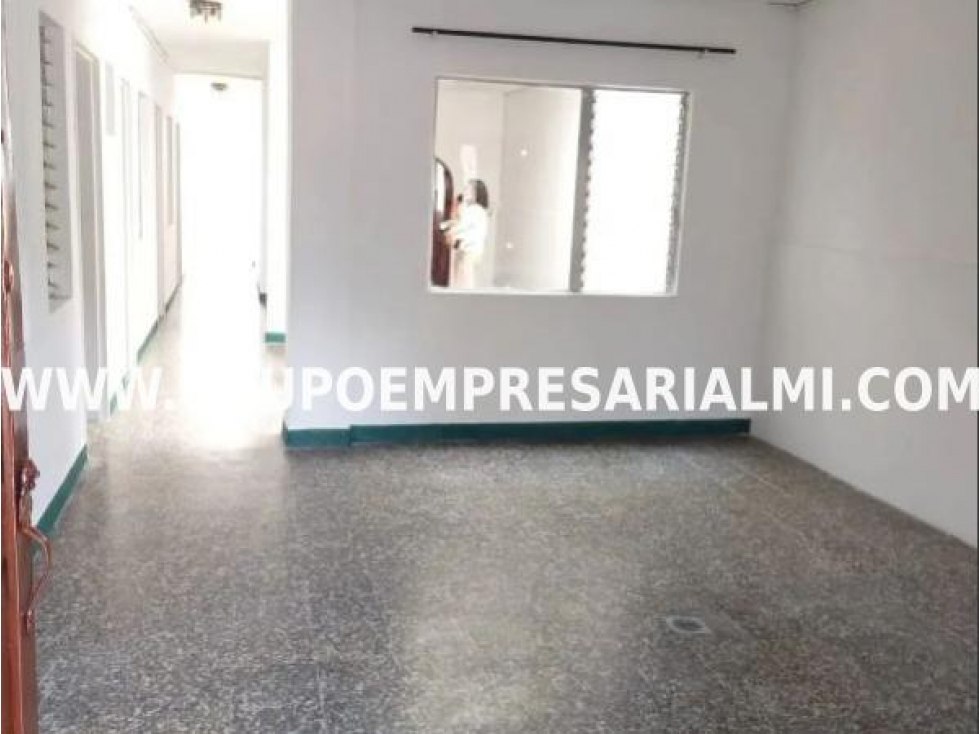 HERMOSA CASA EN VENTA - SECTOR SAN JAVIER COD: 30035