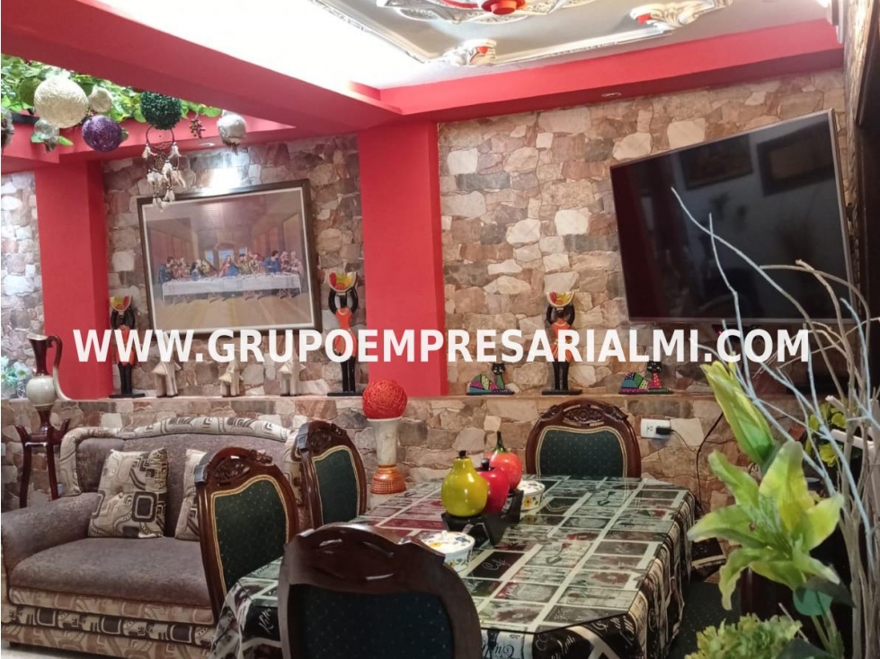 HERMOSA CASA EN VENTA - SECTOR ROBLEDO COD: 30885 — foto 6