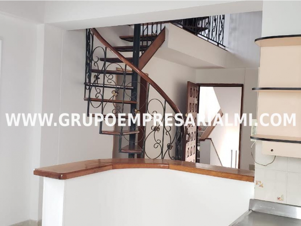 MAGNÍFICA CASA UNIFAMILIAR EN VENTA - SECTOR CALASANZ COD: 27624 — foto 5